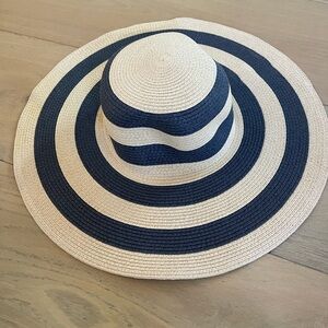 Target Chic Striped Navy Sun Hat